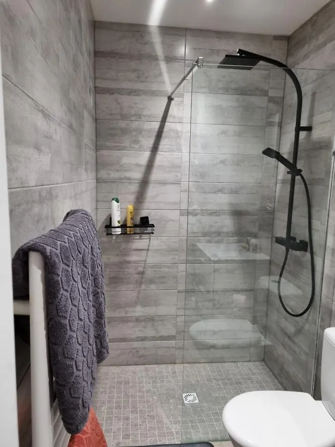 Agréable maisonnette à proximité du centre-ville Oyonnax Appartement